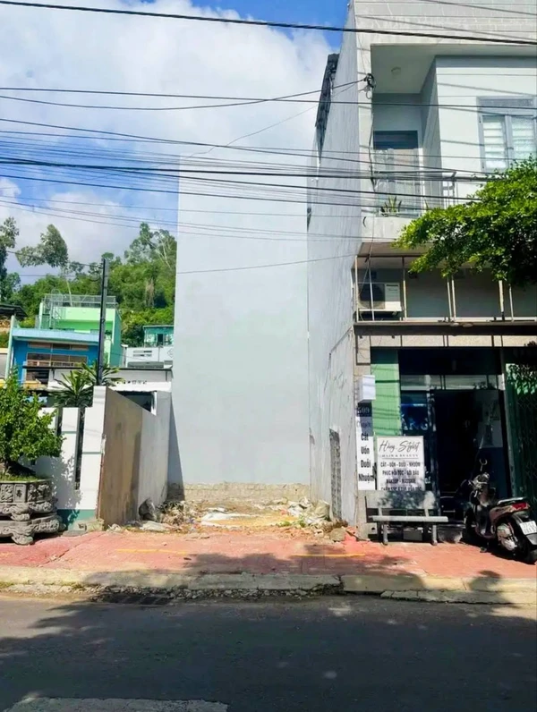Bán lô đất mặt tiền Hoàng Văn Thụ Quy Nhơn 45m2