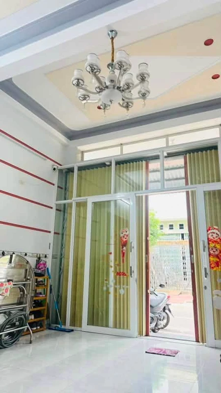 Bán nhà 3 tầng mặt tiền 60m² 3PN 2WC tại Nhơn Bình, Quy Nhơn, giá dưới 3 tỷ