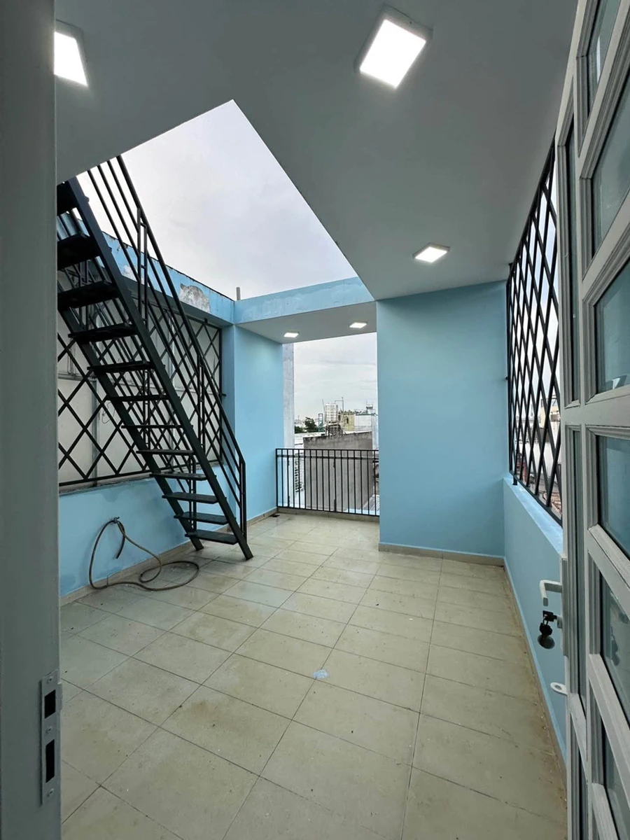 Nhà 4 tầng 5 phòng 240m² Bình Tân giá 5 tỷ - Ảnh thu nhỏ 5