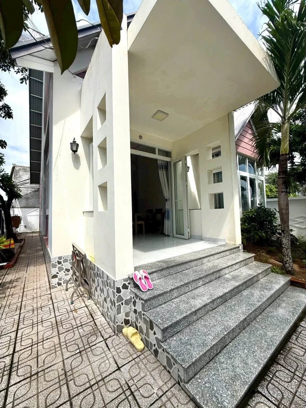 Bán nhà mái Thái 2 mặt tiền 285m² giá 2,75 tỷ tại Phường Long Hoa, Tây Ninh