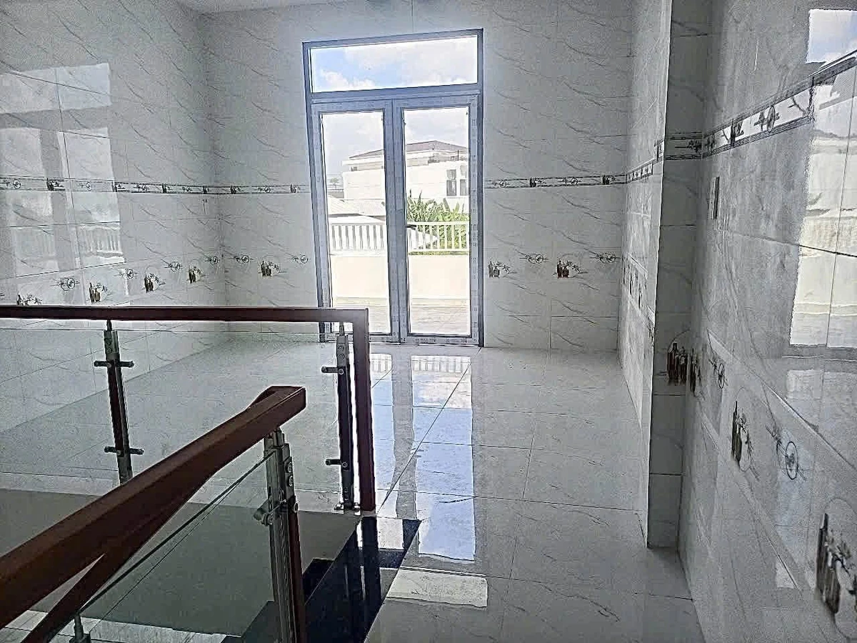 Bán nhà 4 phòng ngủ 70m² Cần Giuộc 1,9 tỷ - Ảnh thu nhỏ 5