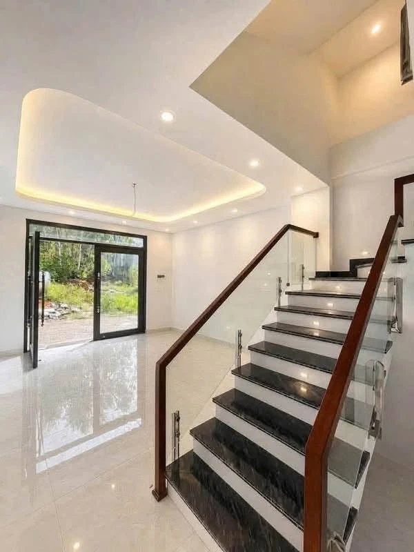 Bán nhà 3 tầng 51,4m2 sau Công an tỉnh, Cột 8, Hạ Long, Quảng Ninh - Ảnh thu nhỏ 3