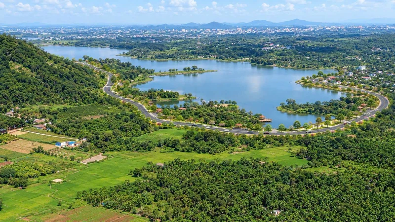 Bán nhà vườn 8 sào ôm hồ Ea Kao, Buôn Ma Thuột 5 tỷ
