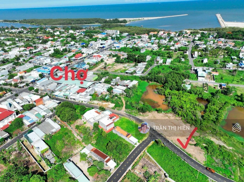Quá rẻ - đất biển Lộc An - cách bãi tắm Lộc An 700m - ngay chợ - trường học - DT 456m2 - 11x42m