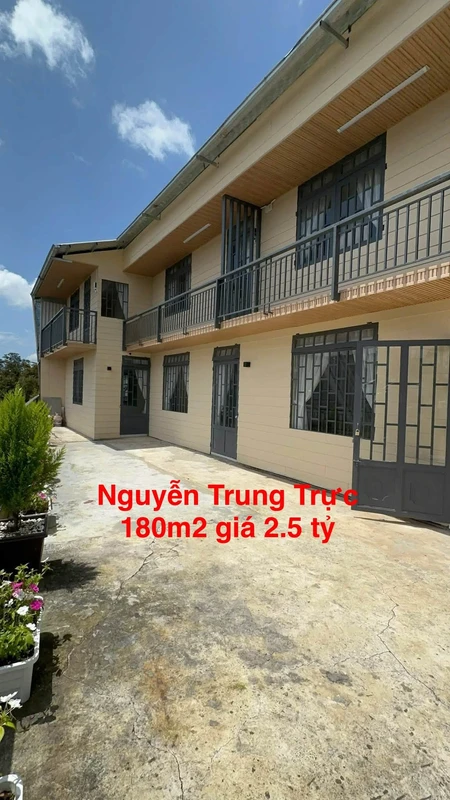 Bán nhà 180m2, 6PN Đà Lạt đường Nguyễn Trung Trực 2.5 tỷ