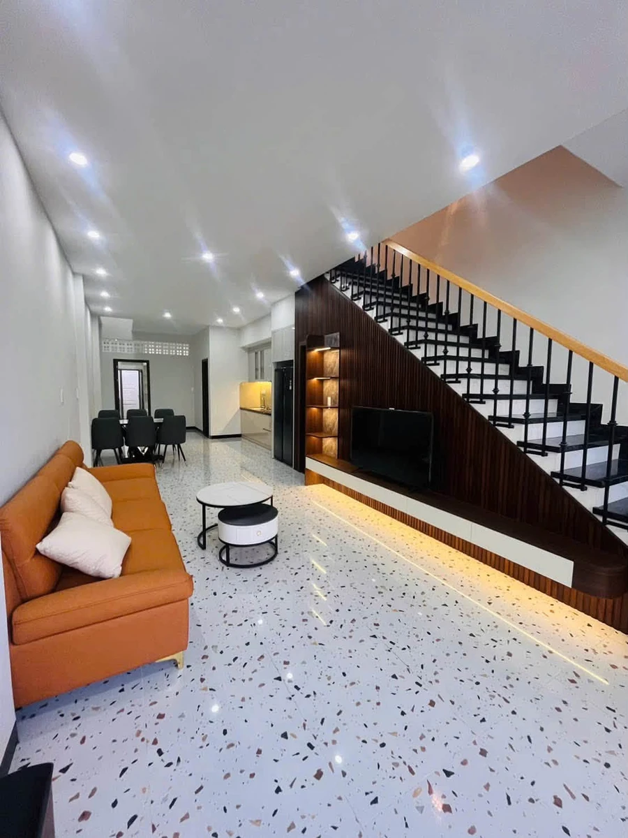 Bán nhà 3 tầng Lê Duẩn 87m², Quận 1 - Ảnh thu nhỏ 2