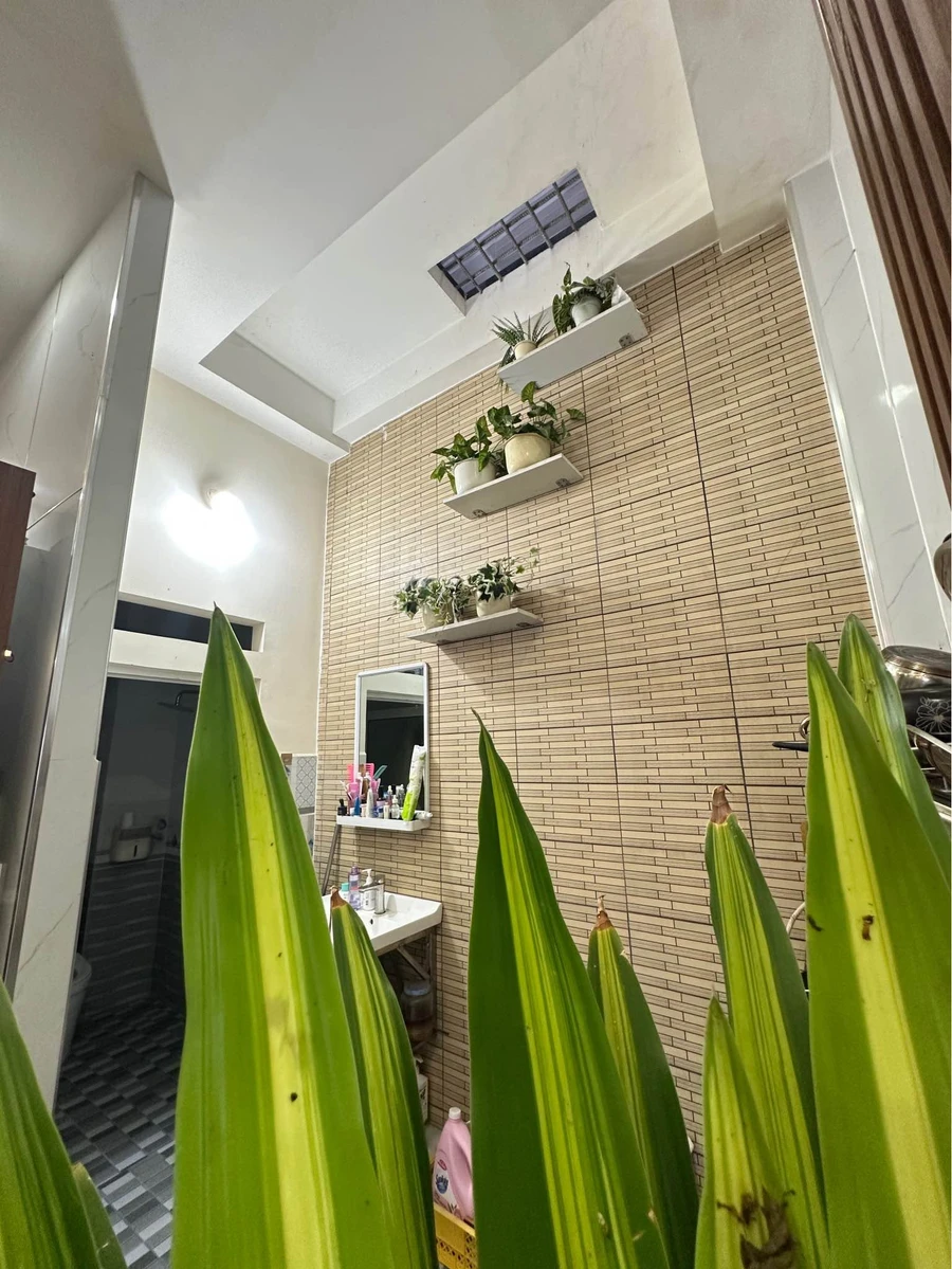 Bán nhà phố 1 trệt 1 lầu 3PN, 98m² Dĩ An, Bình Dương - 5,7 tỷ - Ảnh thu nhỏ 4