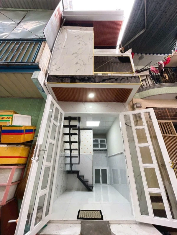 Bán nhà 1 trệt 1 lầu mặt tiền 85m2 Phan Thiết, Lâm Đồng bt544