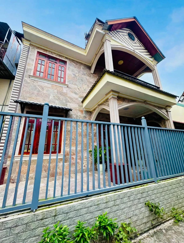 Bán nhà sổ riêng 130m2, 3 phòng ngủ đường Lê Hồng Phong, Phường 4, Đà Lạt giá 5,5 tỷ