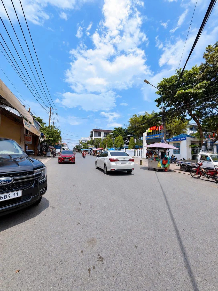 Bán nhà mặt tiền Phùng Khắc Khoan 160m² 9 tỷ 990 triệu Quận 3 - Ảnh thu nhỏ 2