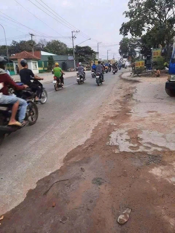 Bán lô đất mặt tiền Nguyễn Trí Phương Tân Uyên 554m2