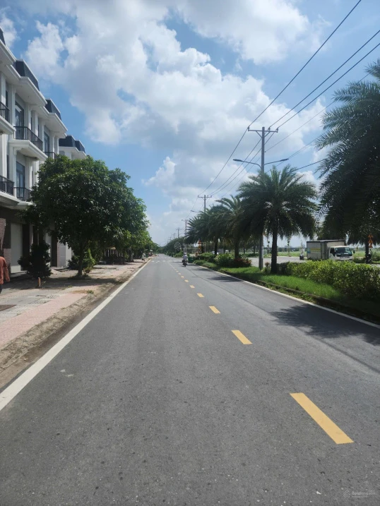 Hàng hiếm MT đại lộ The Sol City, 100m2, SHCC, ở hoặc kinh doanh chỉ 3,75 tỷ - Ảnh 1