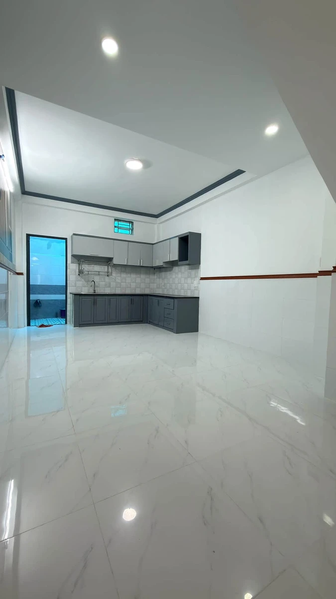 Bán nhà 3 tầng 4x16m, 4PN, ô tô ngủ nhà, Bình Tân, giá 5,1 tỷ - Ảnh thu nhỏ 4