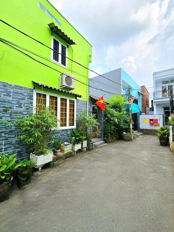 Bán nhà 70.7m2 3 phòng ngủ Tân Đông Hiệp mới Thủ Đức - 3.1 tỷ giiiiia