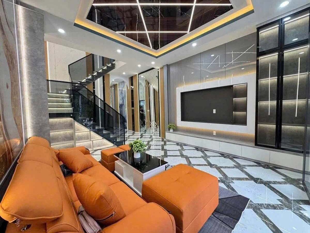 Bán nhà 4,5x14m 2 phòng ngủ đường Kha Vạn Cân, Vĩnh Quang, Rạch Giá, Kiên Giang - Ảnh thu nhỏ 2