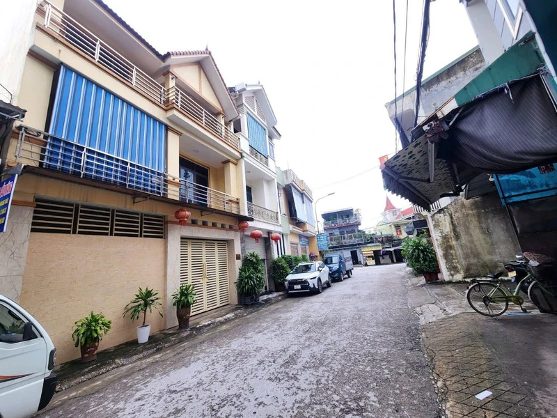 Bán đất mặt tiền Đội Cung 61.4m² 4.6 tỷ Vinh