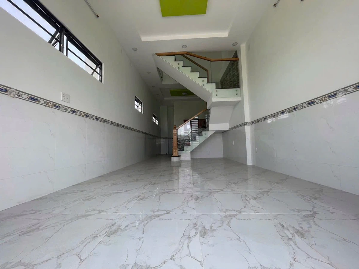 Bán dãy trọ mới 5x25m, nhà trệt lầu 2PN 2WC, 4 phòng trọ kín khách, KDC Tân Đức - Ảnh thu nhỏ 2