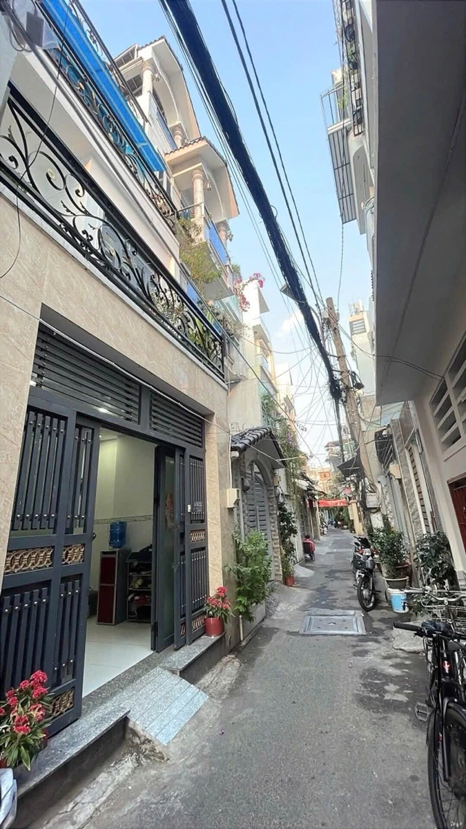 Bán đất Lạc Long Quân 45m2 - 5.5 tỷ - Ảnh thu nhỏ 2