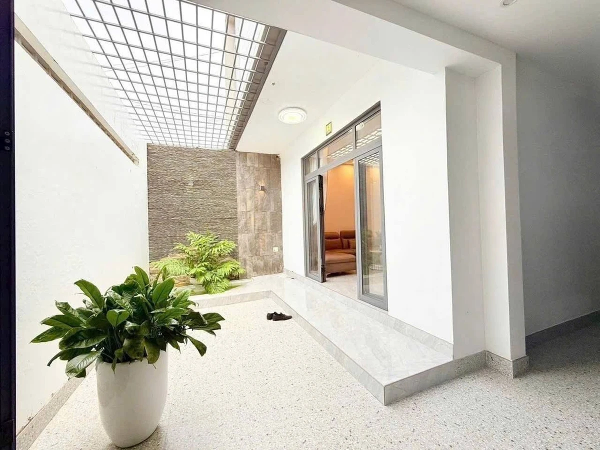Bán nhà phố 4 phòng ngủ 200m² Văn Cao Rạch Giá - Ảnh thu nhỏ 4