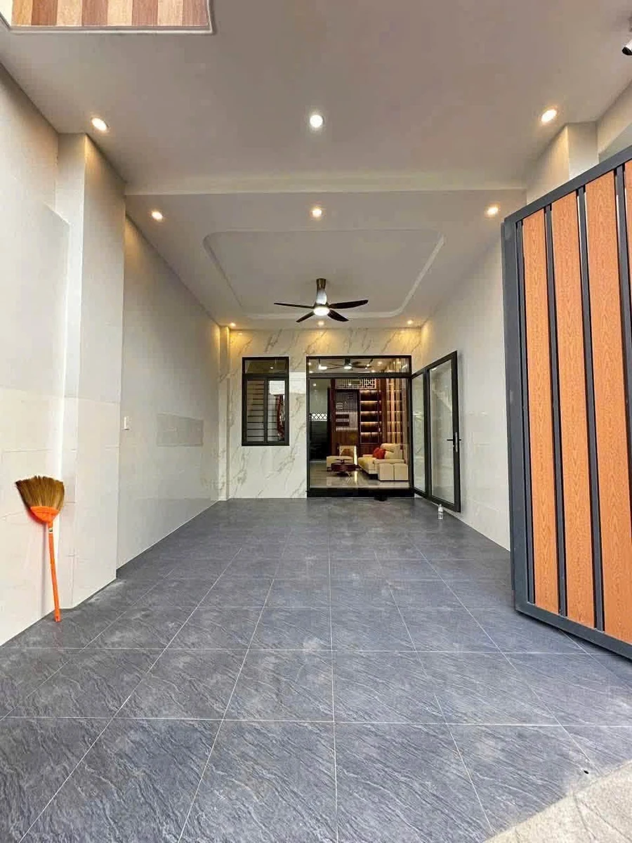 Bán nhà 1 trệt 2 lầu 76,5 m² Tân Phong 4 tỷ 180 - Ảnh thu nhỏ 3