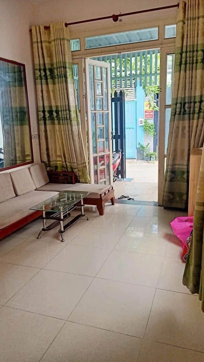 Bán nhà 1 trệt 1 lầu 4x15m, 2PN 2WC, đường 6m tại Phước Long B, Quận 9 - Ảnh 1