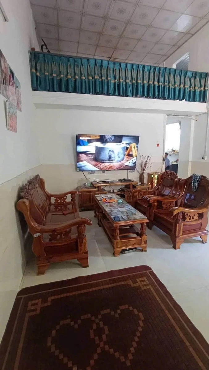 Bán nhà hẻm Trần Cẩm, 104m², 3PN, nội thất đầy đủ, Q7 - Ảnh thu nhỏ 2