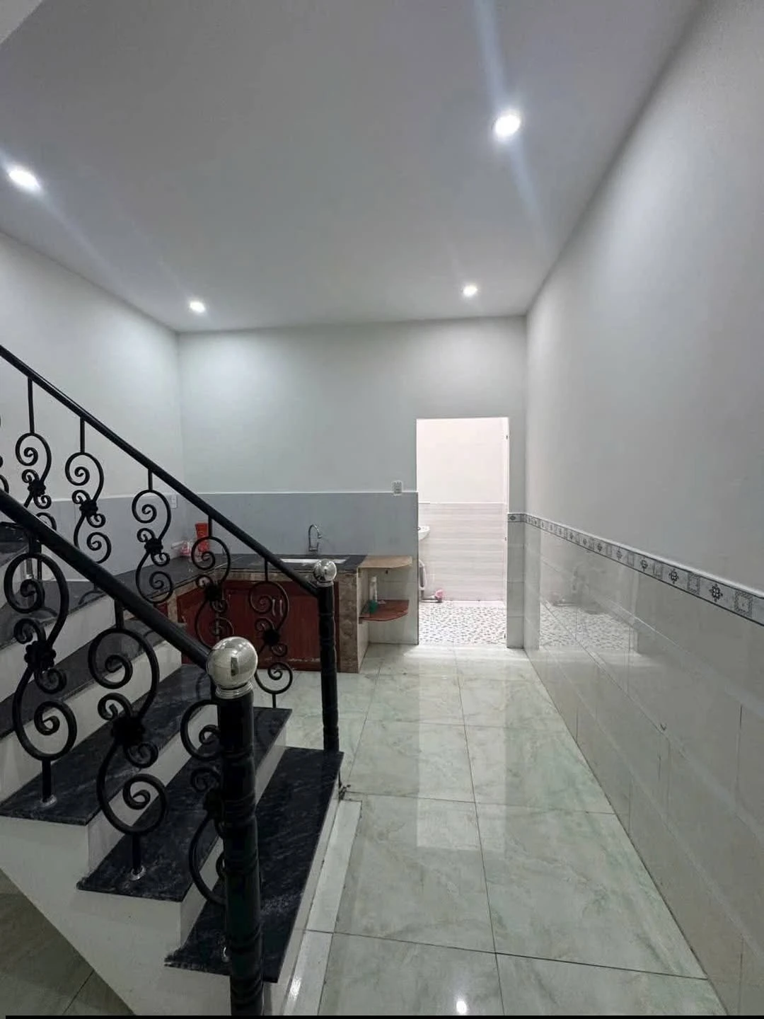 Bán nhà 3 phòng ngủ 114m² Rạch Dừa 2.65 tỷ - Ảnh 1