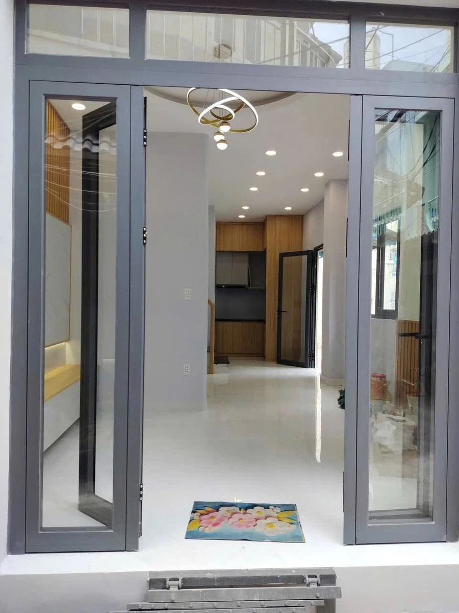 Bán nhà mới 4 tầng 3PN 4WC, 31m², đường Dương Bá Trạc, Quận 8 - Ảnh 1