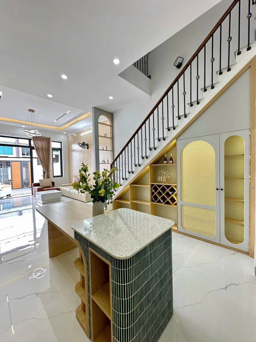 Nhà mê mới hiện đại Buôn Ma Thuột, 137.5m2, 3PN 4WC, 3,79 tỷ - Ảnh thu nhỏ 3