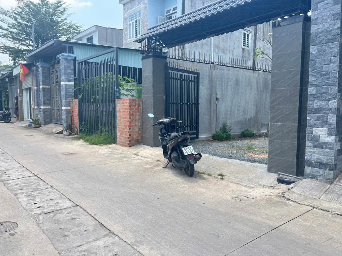 Bán đất trống 179m2 gần vòng xoay Hiệp Thành 3, Phú Lợi, giá 3,45 tỷ - Ảnh thu nhỏ 4