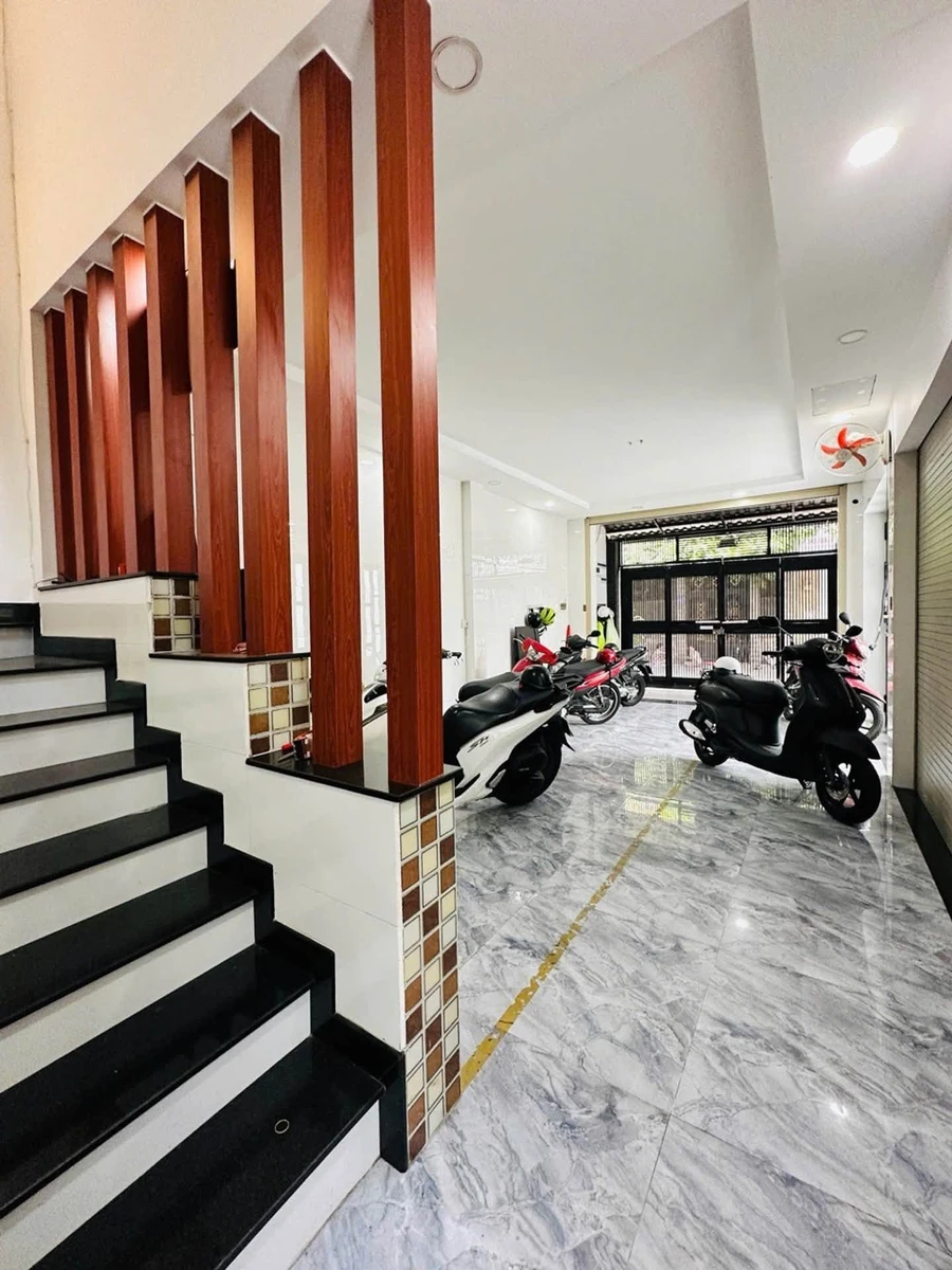 Bán nhà 5 tầng 5PN Tân Phú 81m² 8 tỷ - Ảnh thu nhỏ 3