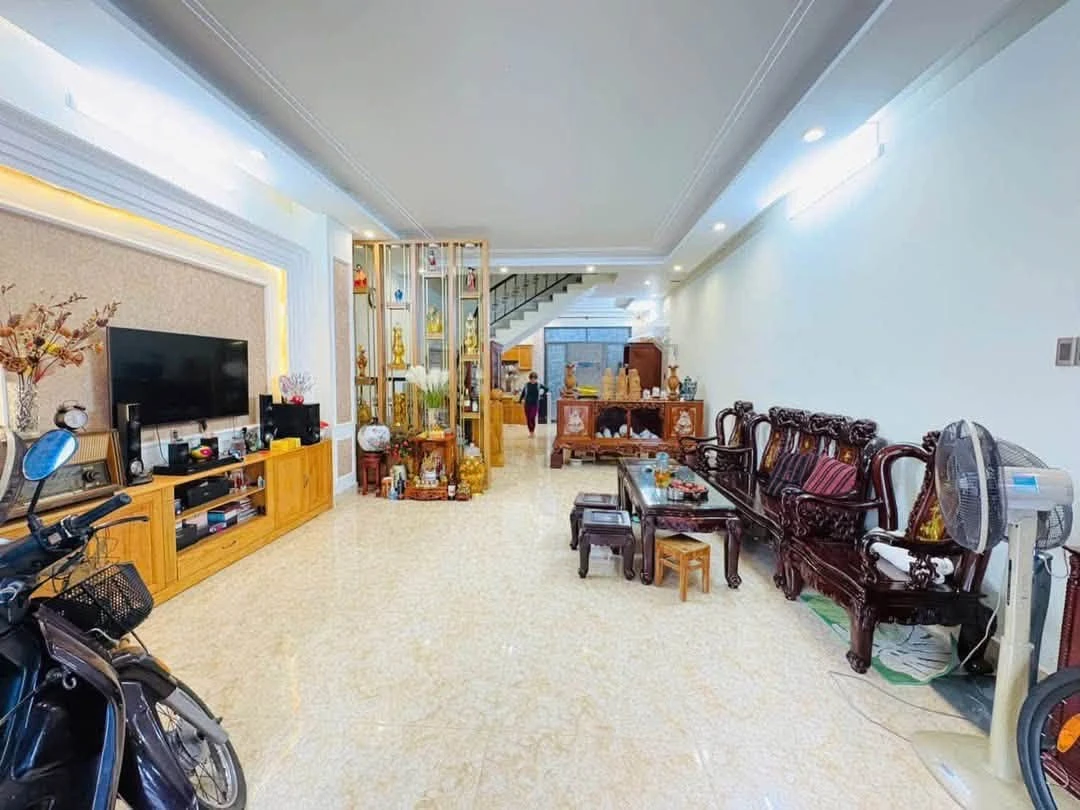Bán nhà mặt tiền Lê Văn Lộc, 70m2, 3PN, 11 tỷ 200 triệu, Vũng Tàu - Ảnh 1