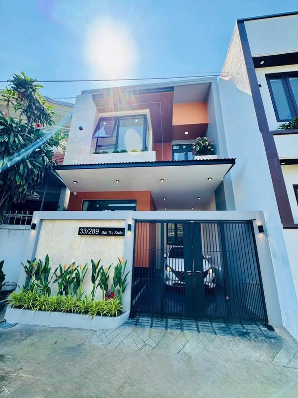 Bán nhà 2 tầng 166m² full nội thất gần cầu Nguyễn Hoàng, Huế