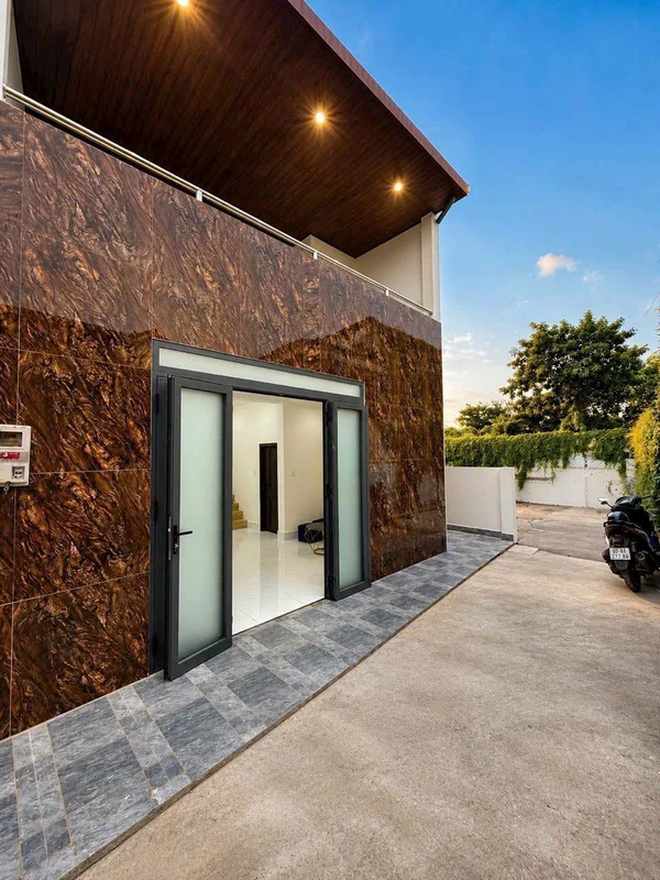 Bán nhà 1 trệt 1 lầu 76m2 giá 2,8 tỷ gần KDL Bửu Long, Phường Trấn Biên, Đồng Nai