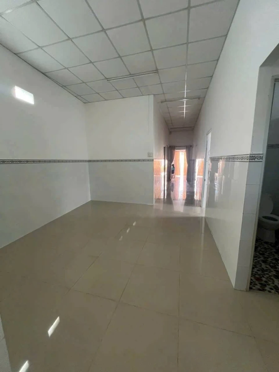 Bán nhà 242m2, 4PN gần Trường Mầm Non Long Phước, Bà Rịa (Tam Long) giá 1,85 tỷ - Ảnh thu nhỏ 3