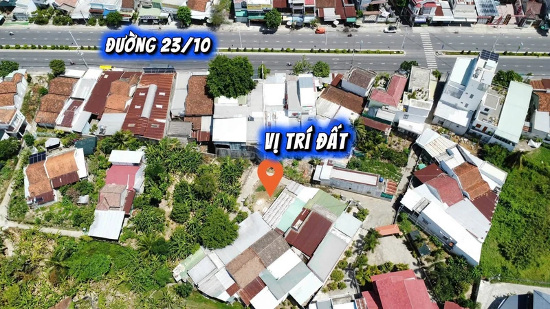 Bán lô đất góc 80m2 mặt tiền Nha Trang 1,37 tỷ