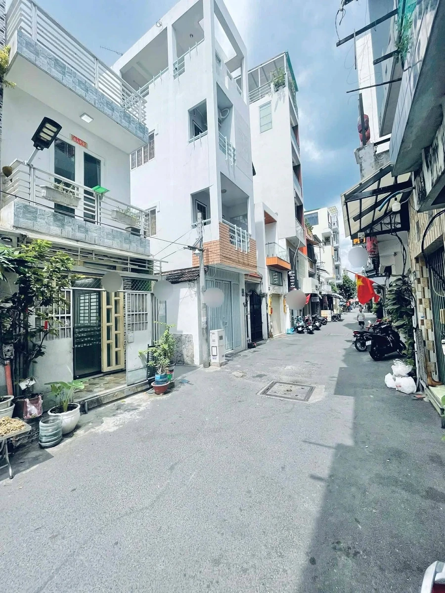 Bán nhà 2 tầng 30m² Quận 3 gần 4 tỷ - Ảnh 1