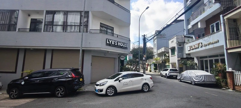Bán nhà phố 4 phòng ngủ 90m² Golf Valley, Đà Lạt
