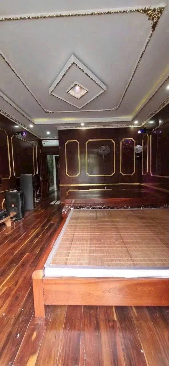 Bán nhà mặt tiền Hùng Vương 5x32m, 5 phòng ngủ, 5.7 tỷ - Ảnh thu nhỏ 4
