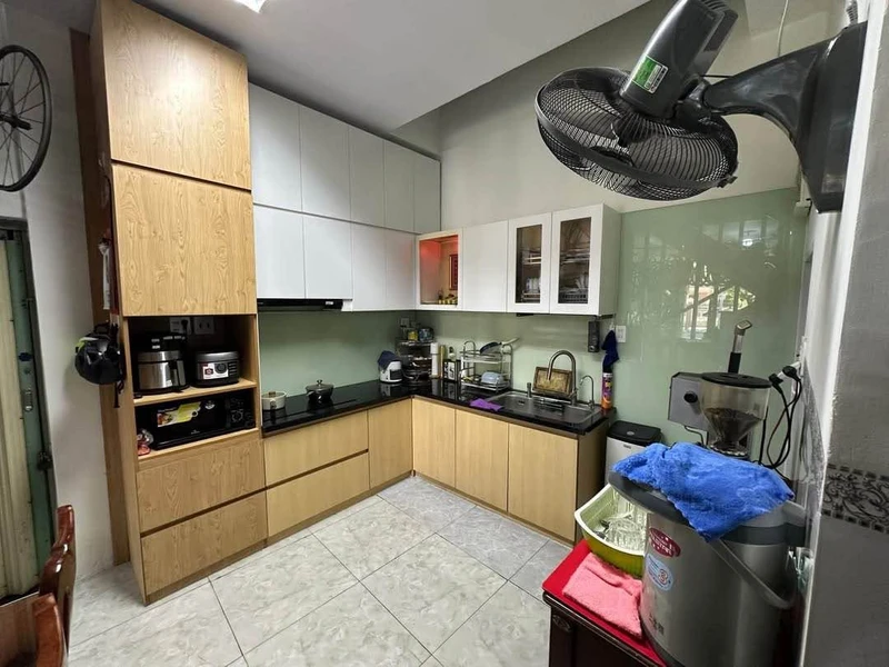 Bán nhà 2 tầng mặt tiền Nguyễn Huệ 49m2 gần biển Quy Nhơn