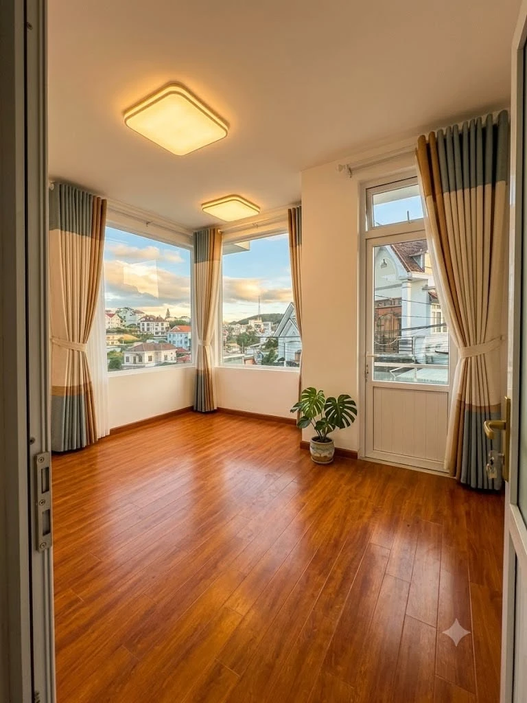 Bán nhà phố 3 tầng 65,3m², 3 phòng ngủ, hẻm xe hơi Nguyễn Trung Trực, P.3 Đà Lạt - Ảnh thu nhỏ 3