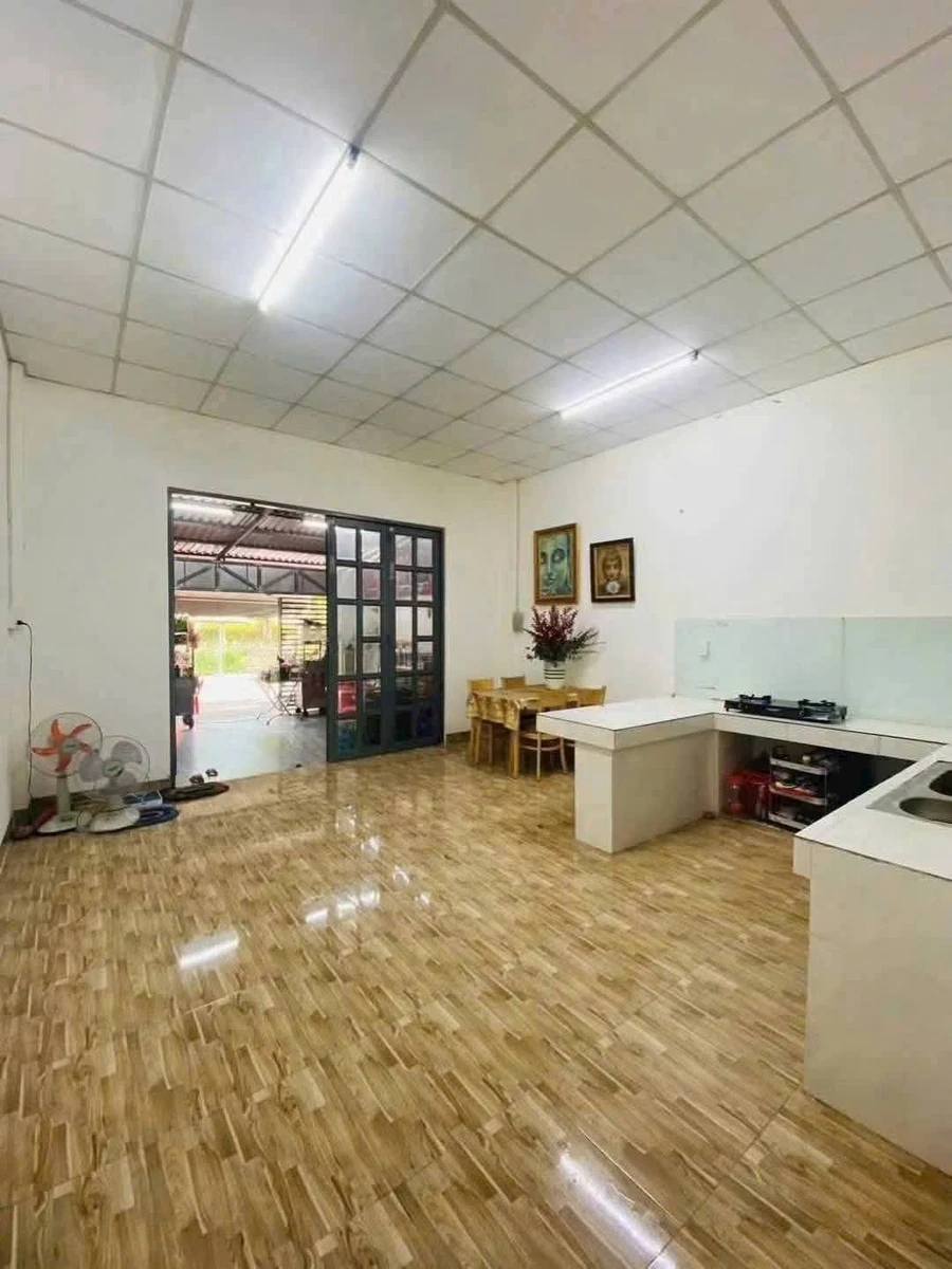Bán nhà cấp 4 110m2 Thị trấn Bến Lức 2 tỷ 400 - Ảnh thu nhỏ 4