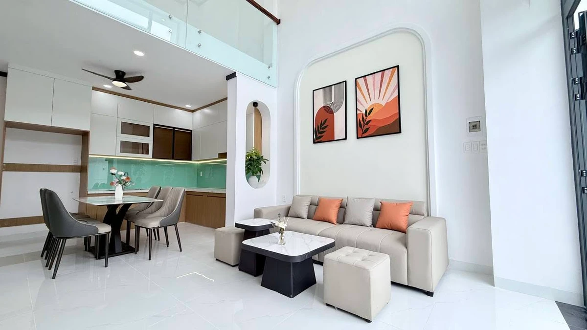 Bán nhà lầu lửng 5x20m, 3 phòng ngủ, 2 toilet, tặng nội thất tại Long Khánh, Đồng Nai - Ảnh thu nhỏ 3