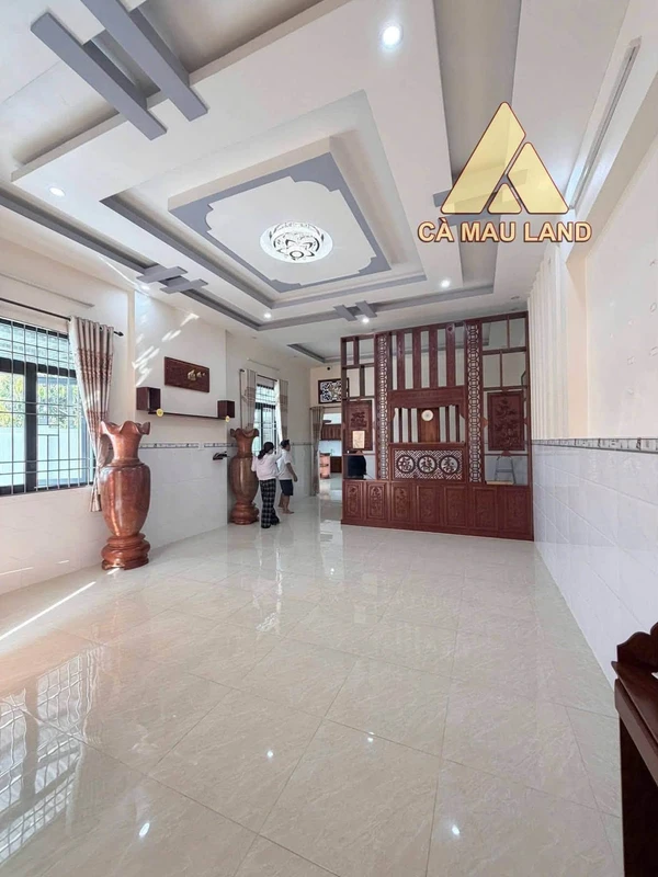 Bán nhà phố Cà Mau 205m² 2 PN 3 tỷ đường 20m Tân Xuyên