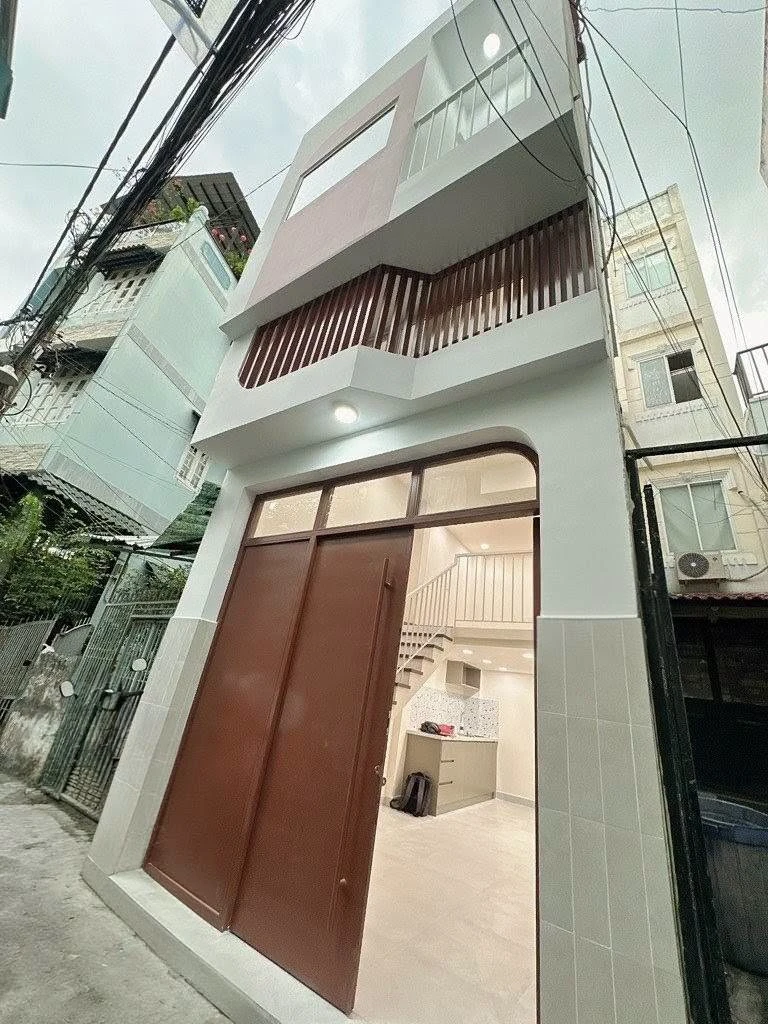 Bán nhà 3 tầng 20,4m² hẻm 1 Tôn Đản, gần Vĩnh Khánh, Quận 4, giá 3 tỷ nhỉnh - Ảnh 1