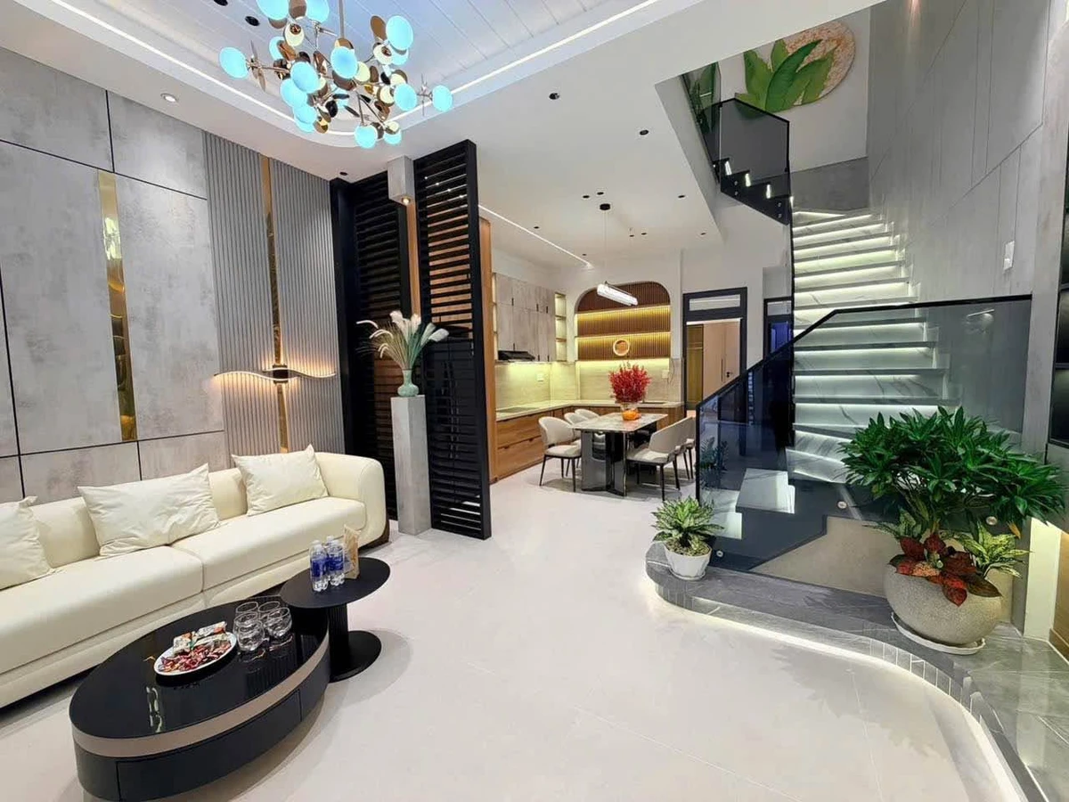 Bán nhà Tân An, Buôn Ma Thuột 85m² 3 PN, 8 tỷ 350 triệu - Ảnh 1