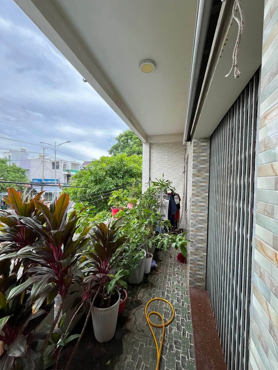 Bán nhà 3,5 tầng 215m² Nguyễn Tất Thành 8,5 tỷ - Ảnh thu nhỏ 2