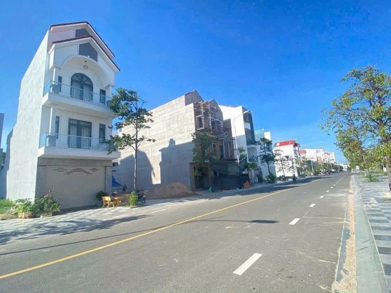 Bán nhà lầu 3PN 252m2 Oceandunes Phan Thiết 9 tỷ 2