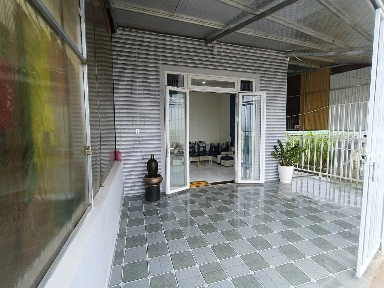 Bán đất hẻm Ymoan Buôn Ma Thuột 117m² giá 1,9 tỷ 833d - Ảnh 1