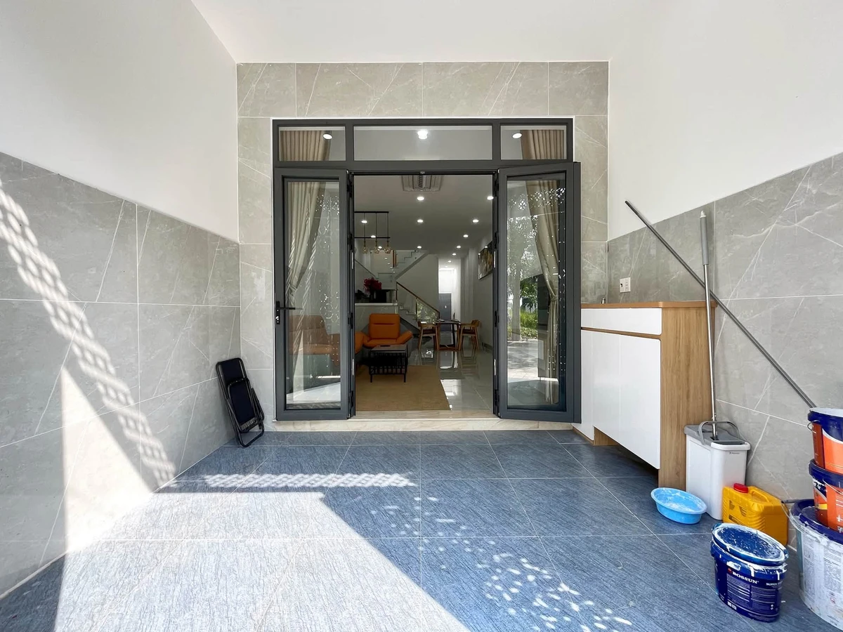 Bán nhà 4PN Đức Hòa Long An 72m2, giảm giá 2 tỷ 950 - Ảnh thu nhỏ 2
